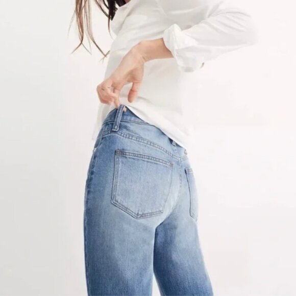 Madewell the high rise slim crop boyjean knee rip edition - Picture 4 of 10